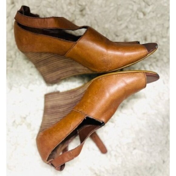 Lauren Ralph Lauren GoldenBrown Leather Peep Toe Adjust Strap Wedge Sandals 7.5 - Picture 3 of 8